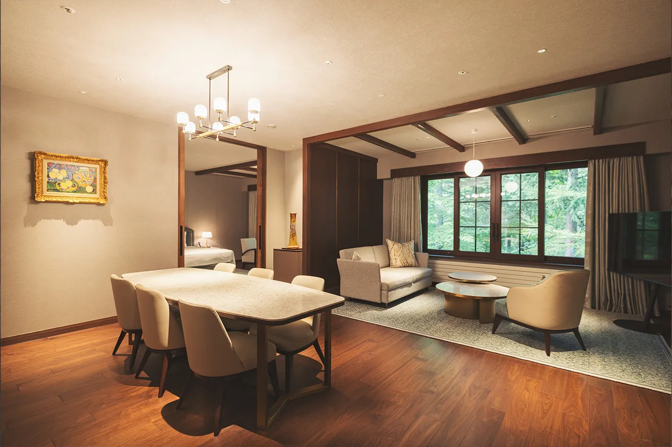 Usui Wing Usui Suite / Living room